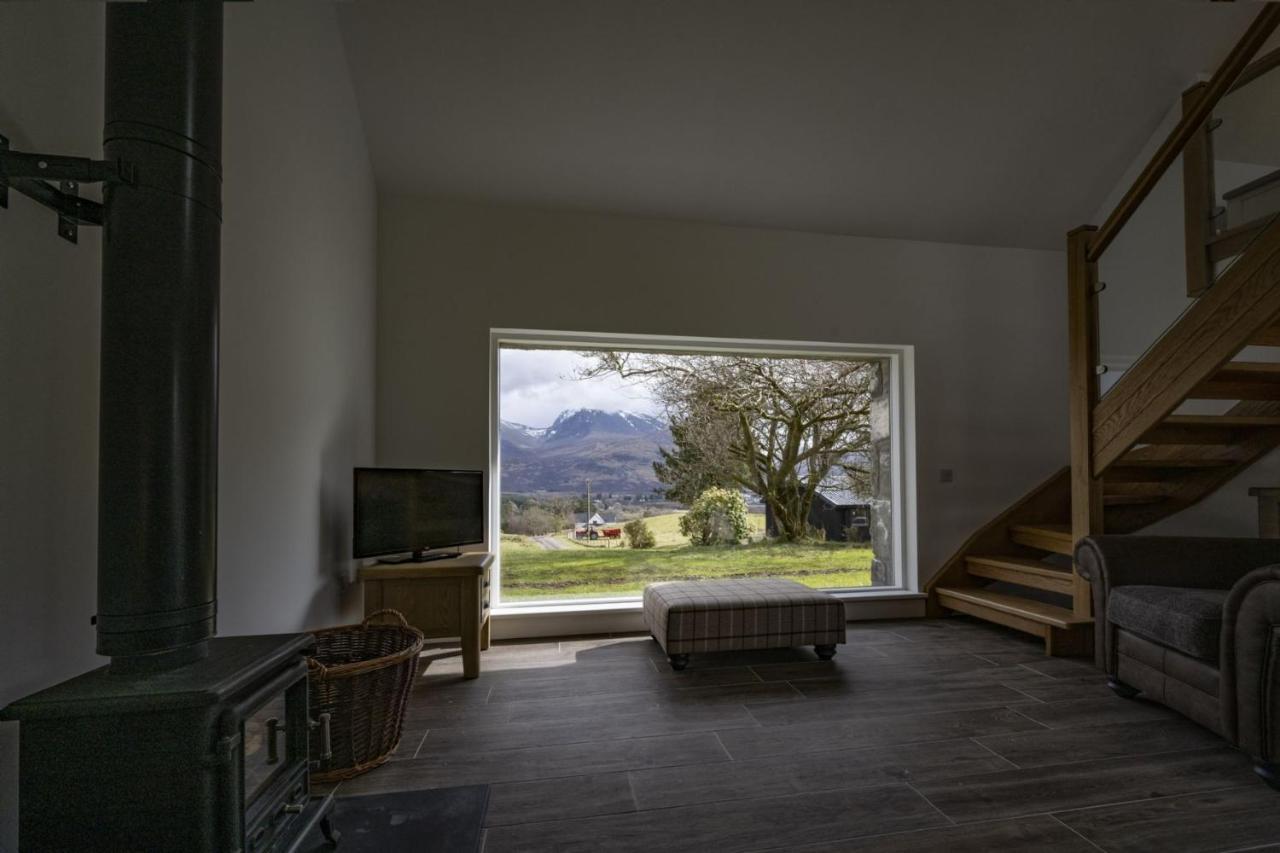 The Barn Villa Fort William Exterior photo